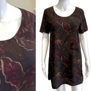 Aritzia Wilfred Free Dark Floral Leaves Print Shift Dress Size XS Short Sleeve